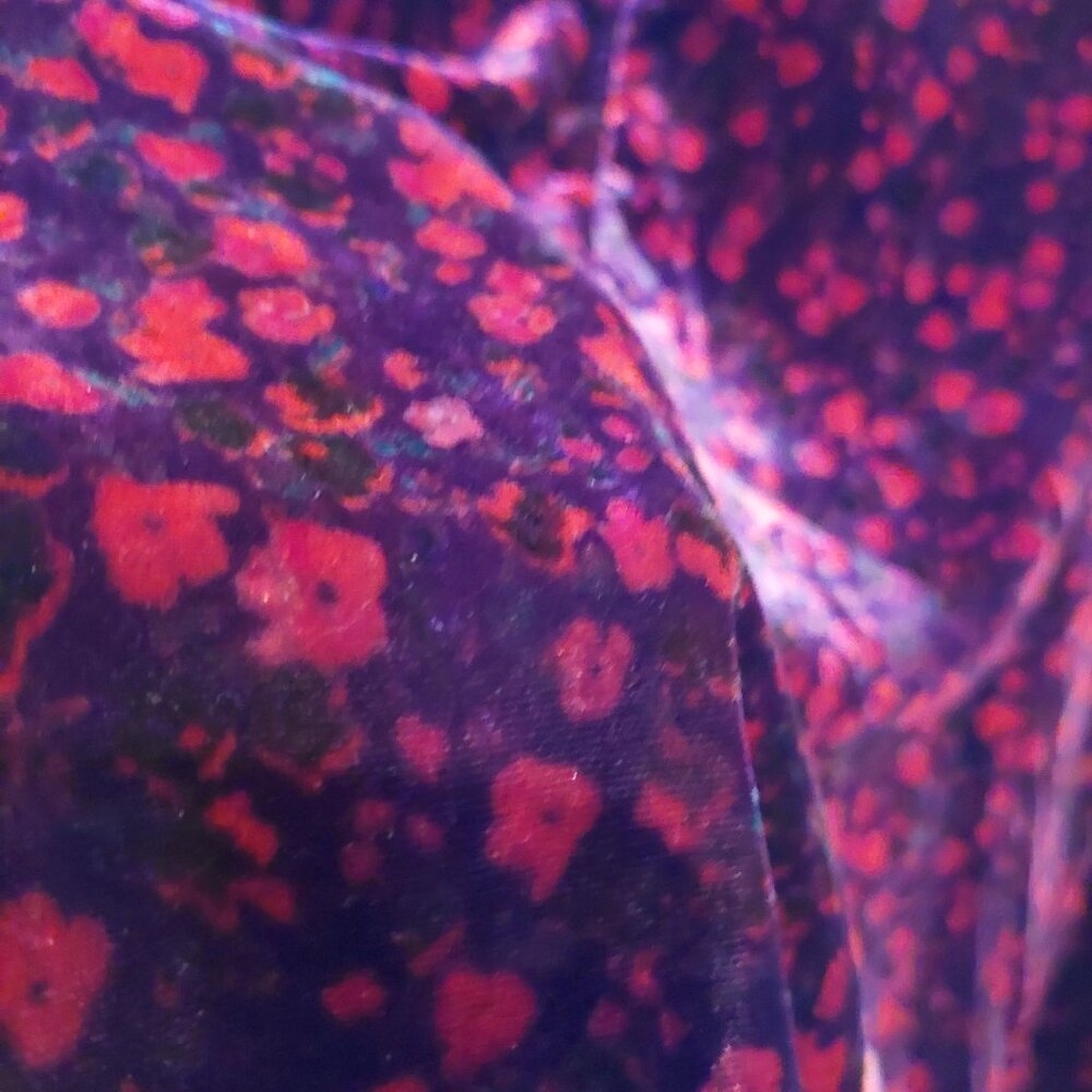Gap Large Burgundy Floral Velvet Blouse with Button Tie at the back of the neck - Picture 9 of 11